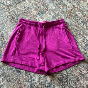 Lou and Grey Signature Soft shorts
